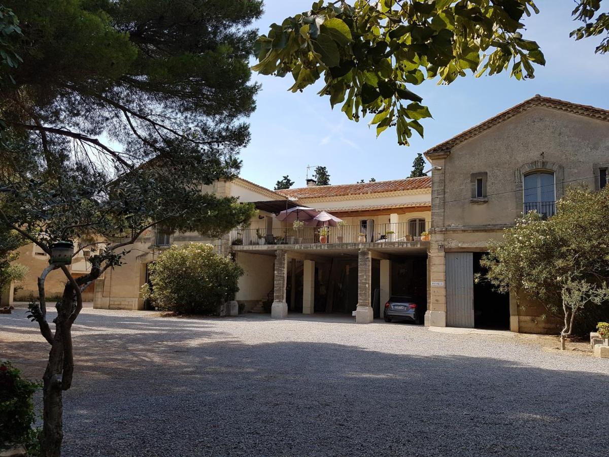Mas D'Auzieres Bed & Breakfast Saint-Gilles  Exterior photo